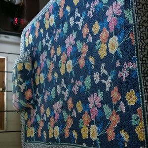 Vera Bradley Twin Quilt pattern "Maybe Navy," with matching standard pillow sham